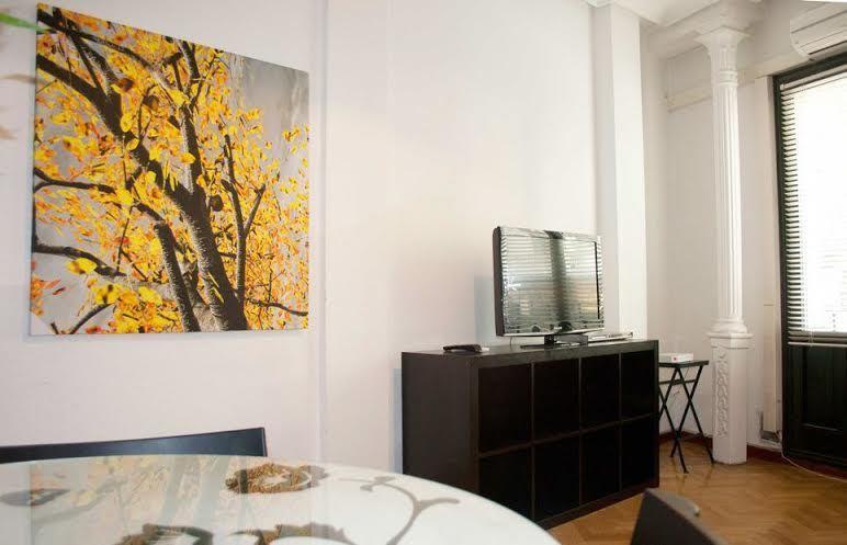 Gran Via Sol Apartamentos Madrid Pokoj fotografie
